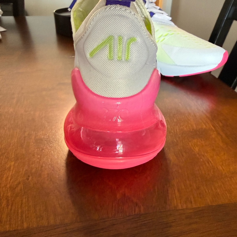 Nike Air Max 270 White with Pink and Blue Accents - Picture 3 of 5